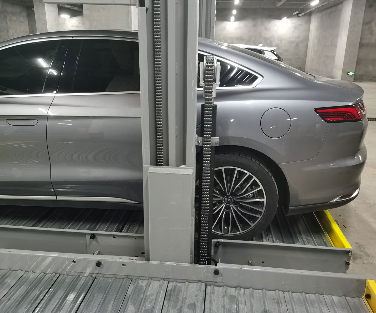 升降橫移類停車設(shè)備出租.jpg