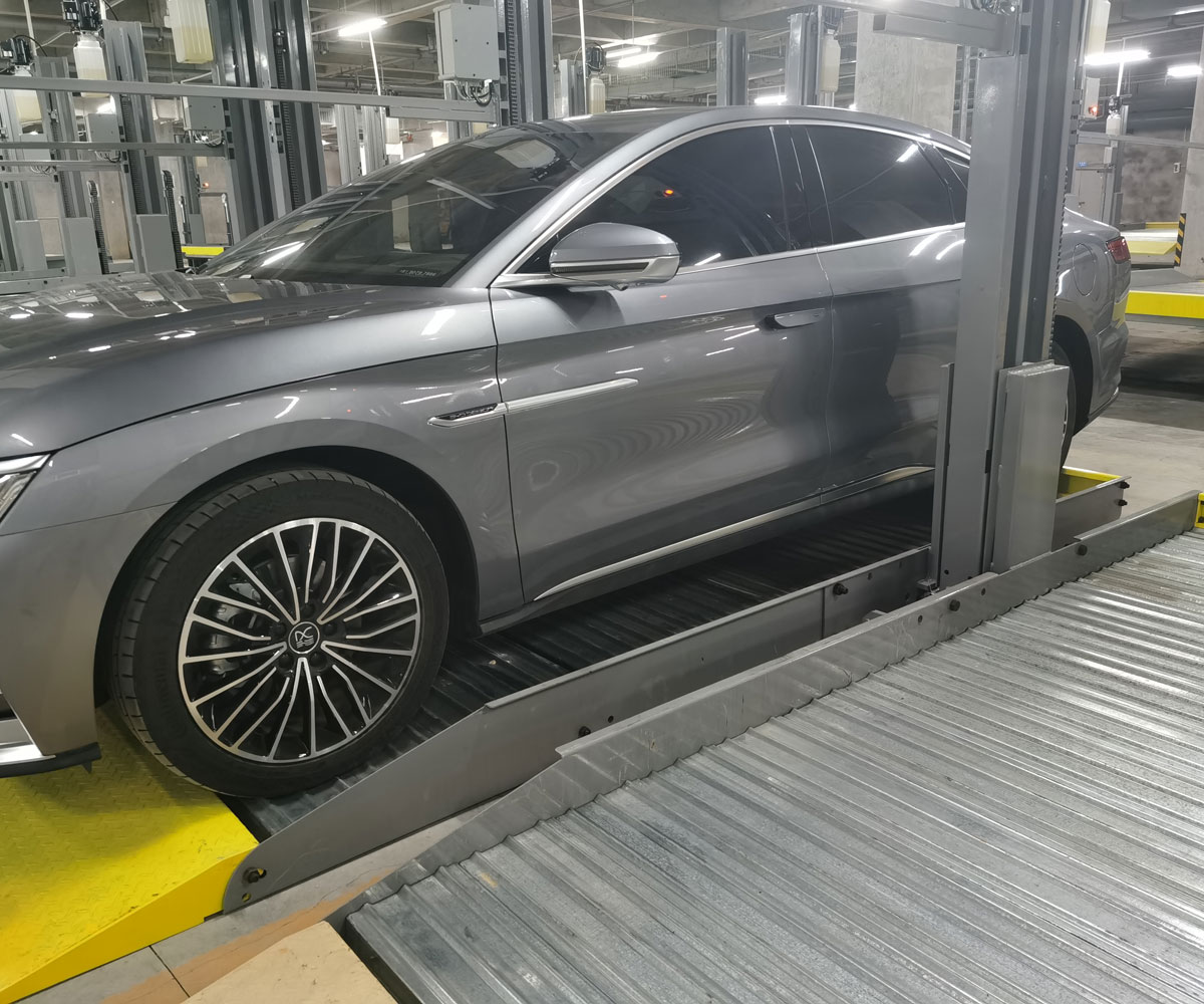 上下升降機械式停車設備回購.jpg