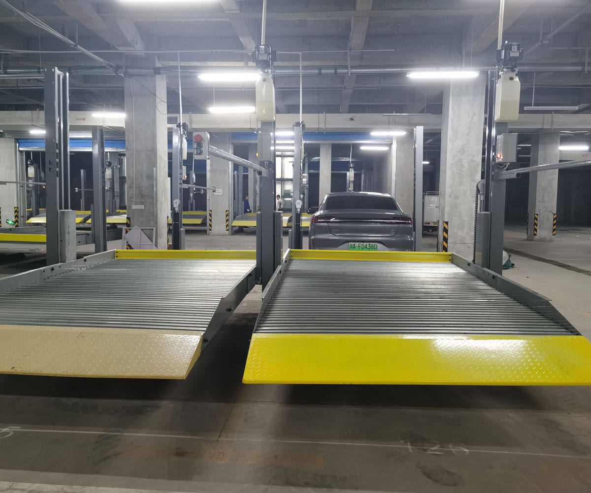 2層簡易升降機械停車場安裝.jpg